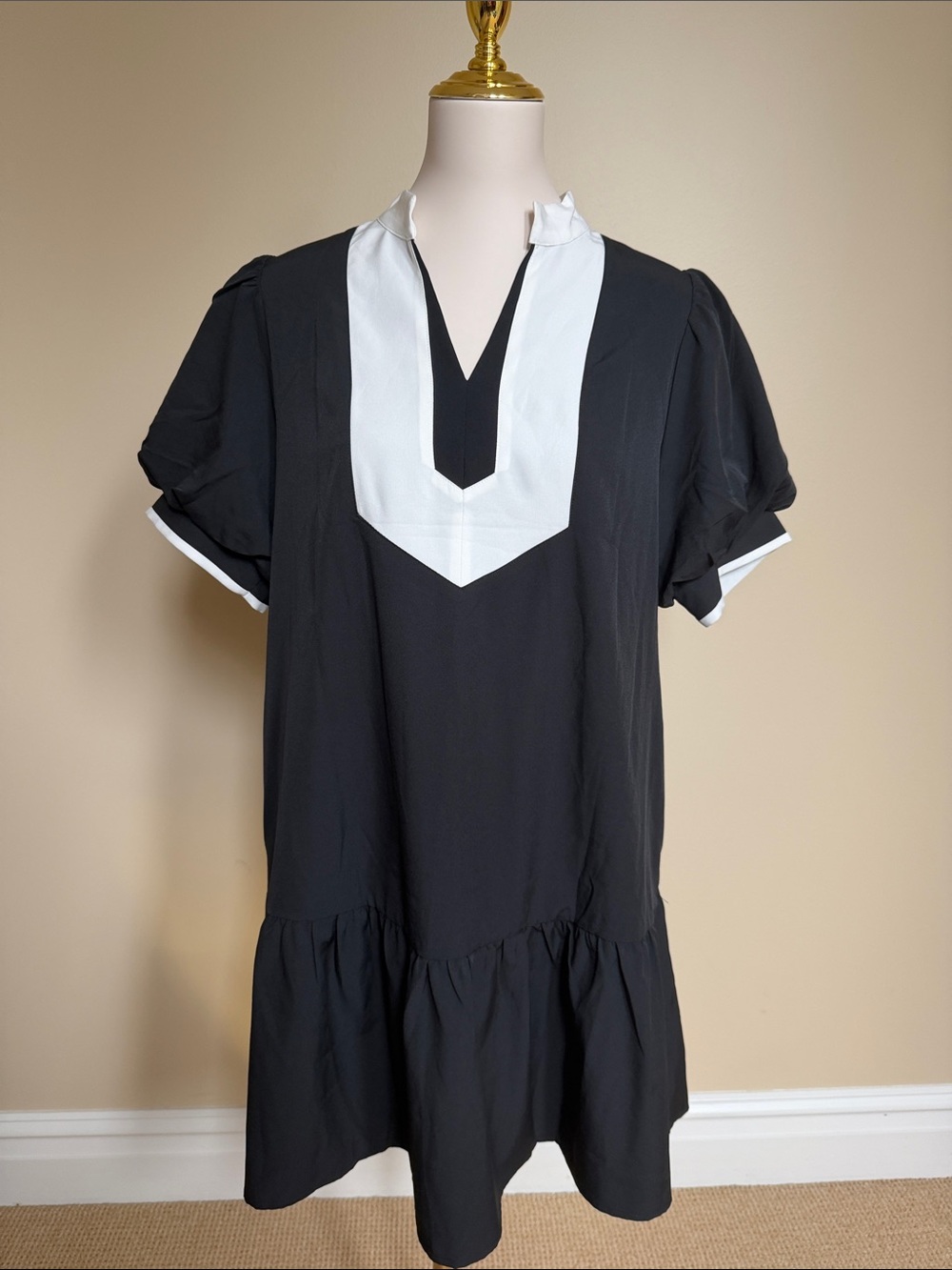 Wenrine Black White Colorblock Mini Dress Puff Sleeve Ruffle Hem M